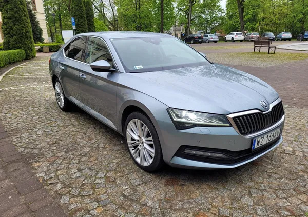 skoda wałcz Skoda Superb cena 94000 przebieg: 166000, rok produkcji 2020 z Wałcz